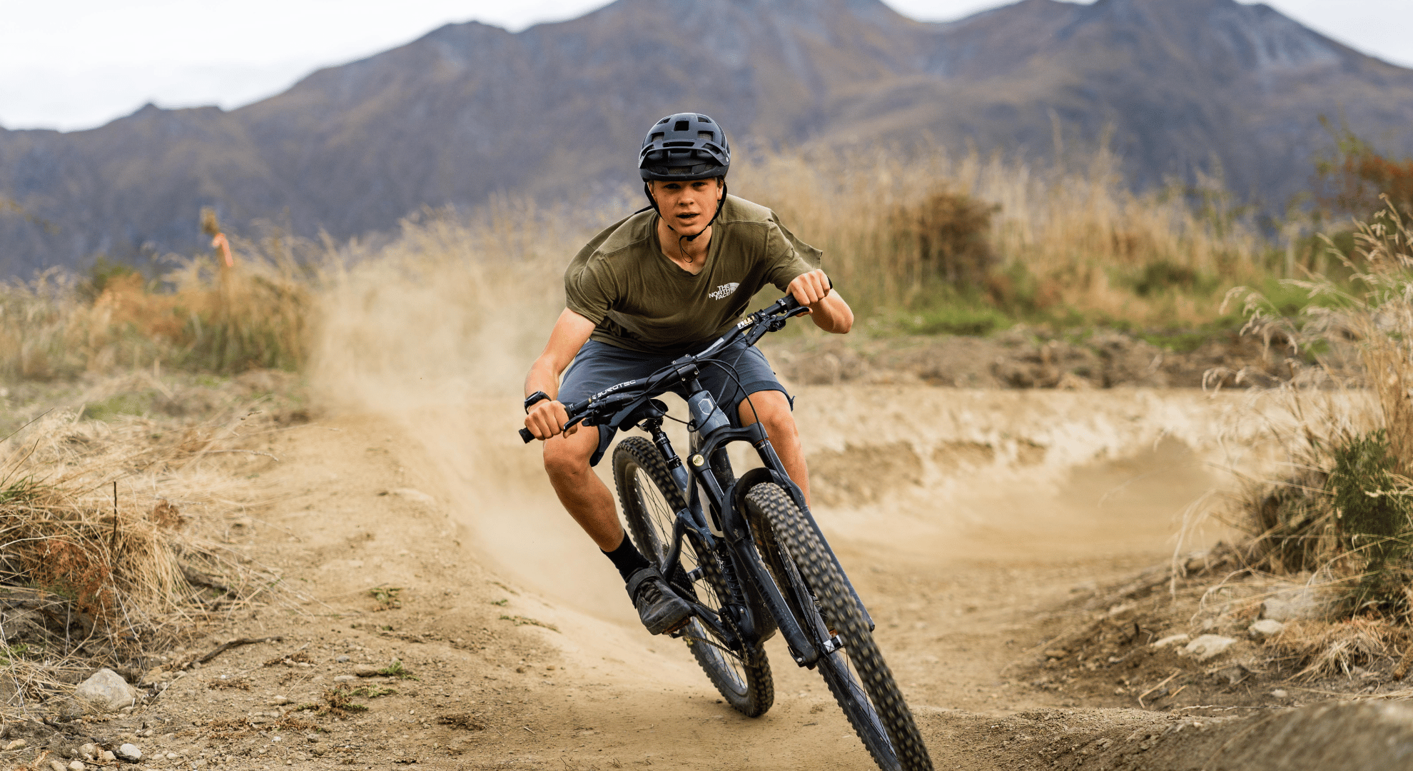 Downhill mountain biking techniques